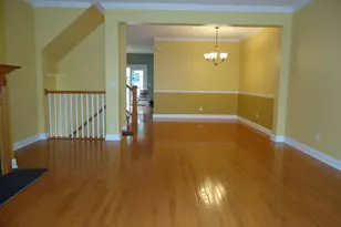 8 Tucker St, Danbury, CT 06810 - Photo 4