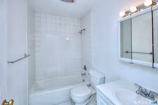 638 Cove Rd, Stamford, CT 06902 - Photo 16