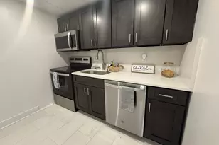 156 Garfield Ave, New London, CT 06320 - Photo 1