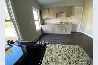 94-96 Westland Street #1st FL, Hartford, CT 06120 - Photo 4