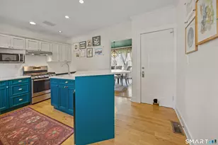 104 Sound View Terrace, New Haven, CT 06512 - Photo 10