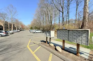 14 Newtown Rd, Danbury, CT 06810 - Photo 20