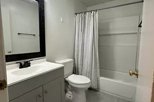 140 Thompson St, East Haven, CT 06513 - Photo 8