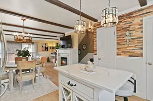 376 Knapps Hwy, Fairfield, CT 06825 - Photo 6