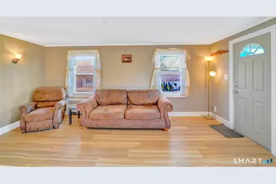 245 Mill Plain Avenue, Waterbury, CT 06705 - Photo 10