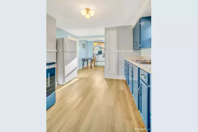 245 Mill Plain Avenue, Waterbury, CT 06705 - Photo 18