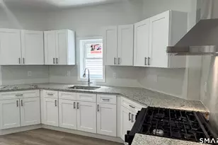 16 Arch St, Waterbury, CT 06710 - Photo 4