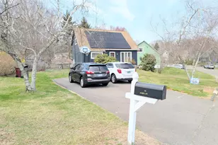 18 Cadbury Pl, Naugatuck, CT 06770 - Photo 6