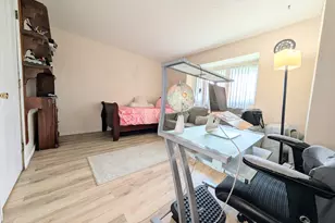 18 Cadbury Pl, Naugatuck, CT 06770 - Photo 22