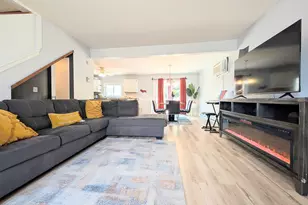 18 Cadbury Pl, Naugatuck, CT 06770 - Photo 10