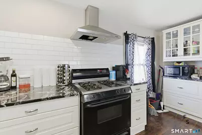 34 Pleasant Street, New Britain, CT 06051 - Photo 20