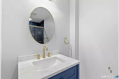 34 Pleasant Street, New Britain, CT 06051 - Photo 10