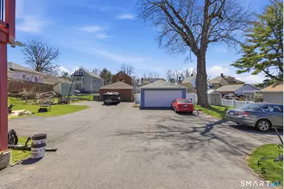 137 Linnmoore Street, Hartford, CT 06114 - Photo 38