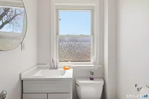 137 Linnmoore St, Hartford, CT 06114 - Photo 28