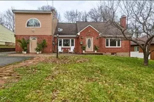102 Lawler Rd, West Hartford, CT 06117 - Photo 36