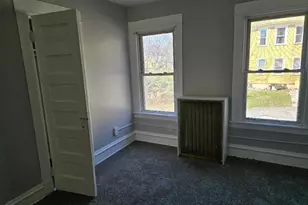 154 Plaza Ave, Waterbury, CT 06710 - Photo 4