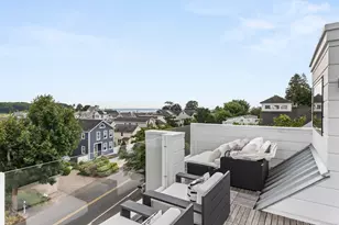 200 Hillspoint Rd, Westport, CT 06880 - Photo 32