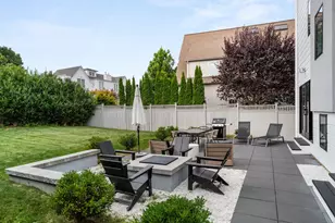 200 Hillspoint Rd, Westport, CT 06880 - Photo 6