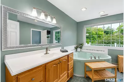31 Stone Hedge Drive, North Haven, CT 06473 - Photo 20
