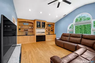 31 Stone Hedge Dr, North Haven, CT 06473 - Photo 12