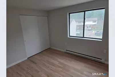 39 Horton Hill Road #8G, Naugatuck, CT 06770 - Photo 6