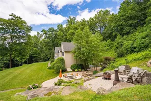 260 White Deer Rocks Rd, Woodbury, CT 06798 - Photo 2