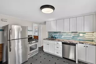 10 Old Colony Rd, Old Lyme, CT 06371 - Photo 16