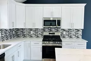 300 Birmingham St, Bridgeport, CT 06606 - Photo 22