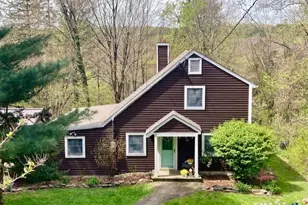 301 Steinmann Ave, Middlebury, CT 06762 - Photo 2