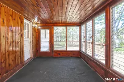 15 Locust Street, Milford, CT 06461 - Photo 8