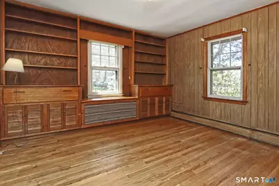 15 Locust Street, Milford, CT 06461 - Photo 10