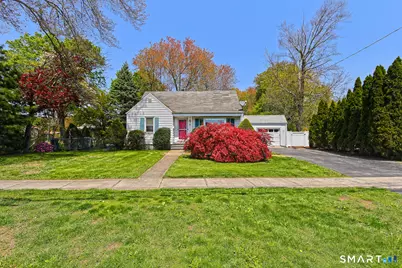 15 Locust Street, Milford, CT 06461 - Photo 32