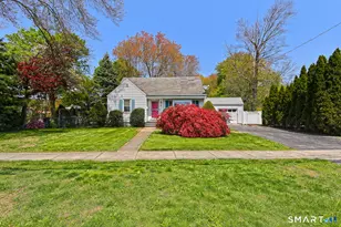 15 Locust St, Milford, CT 06461 - Photo 32