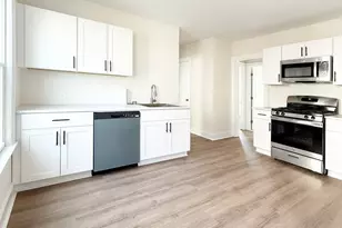 33 Andrews St, New Britain, CT 06051 - Photo 8