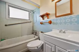 51 Fair Sailing Rd, West Haven, CT 06516 - Photo 14