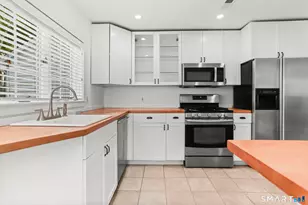 4 Topping Ln, Norwalk, CT 06854 - Photo 8