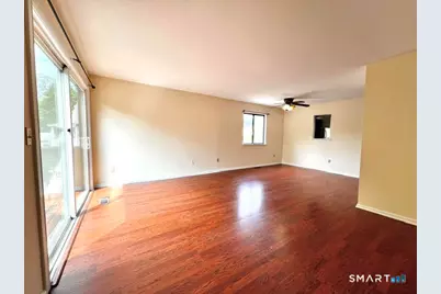 77 Van Buskirk Avenue #77, Stamford, CT 06902 - Photo 4