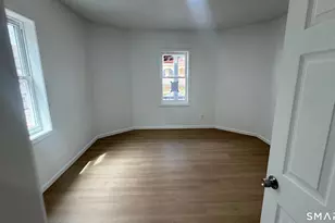 16 Arch St, Waterbury, CT 06710 - Photo 8