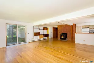 155 Labbance Ln, Fairfield, CT 06824 - Photo 30