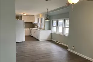 31 Daggett St, Milford, CT 06460 - Photo 8