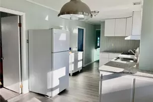 31 Daggett St, Milford, CT 06460 - Photo 6