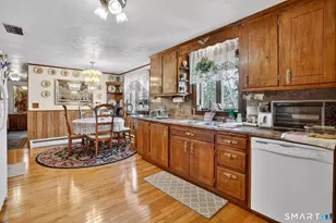 3 Riviera Dr, Enfield, CT 06082 - Photo 8