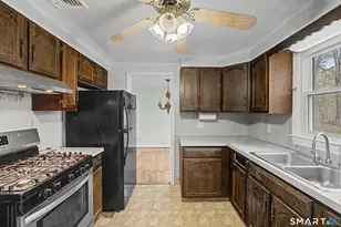 143 S New Rd, Hamden, CT 06518 - Photo 10