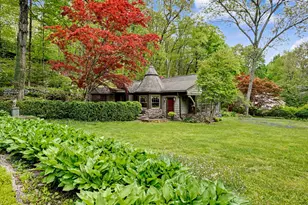 42 Cannondale Rd, Weston, CT 06883 - Photo 1