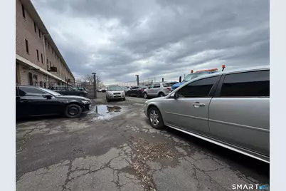 241 Ledyard Street #B7, Hartford, CT 06114 - Photo 4