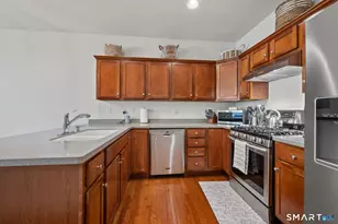 323 Sterling Dr, Newington, CT 06111 - Photo 4