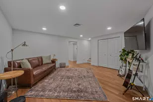323 Sterling Dr, Newington, CT 06111 - Photo 32