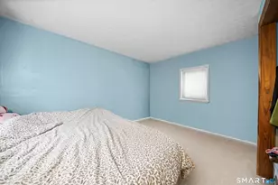 2 Lee Ln, Windsor Locks, CT 06096 - Photo 8