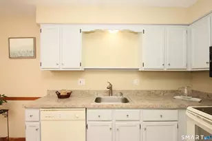 164 Austin Ryer Ln, Branford, CT 06405 - Photo 8
