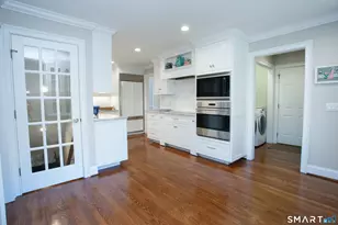5 Shirecrest, Avon, CT 06001 - Photo 4